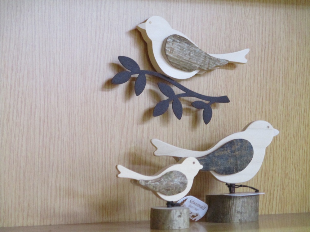 「小鳥たち」関連画像